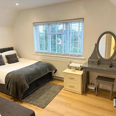 Charming 3-Bed Home Minutes From City Centre Nottingham Bagian luar foto
