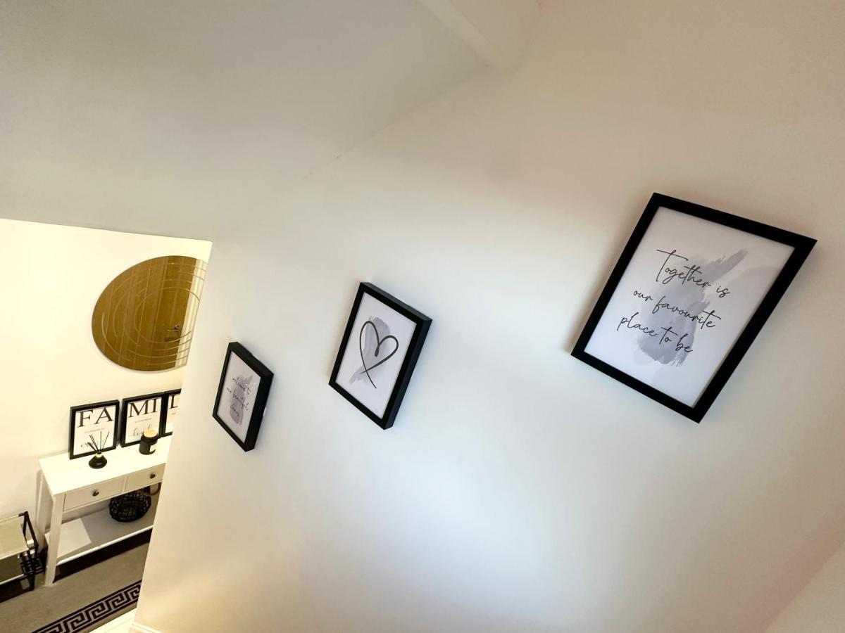 Charming 3-Bed Home Minutes From City Centre Nottingham Bagian luar foto