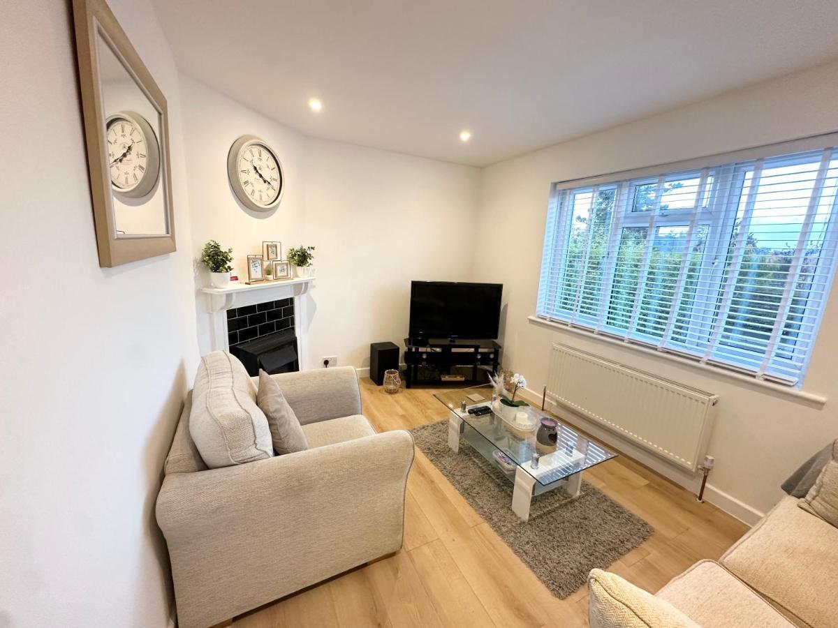 Charming 3-Bed Home Minutes From City Centre Nottingham Bagian luar foto