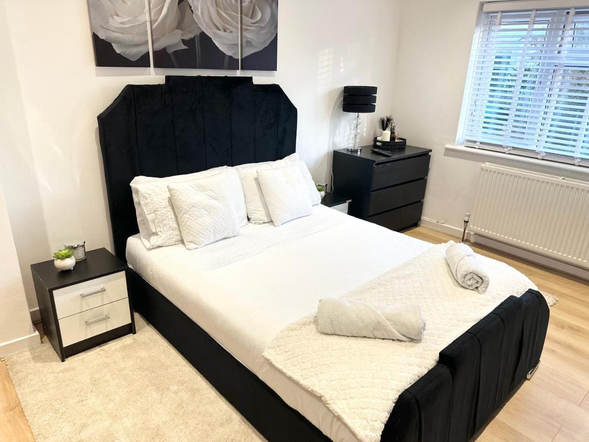 Charming 3-Bed Home Minutes From City Centre Nottingham Bagian luar foto