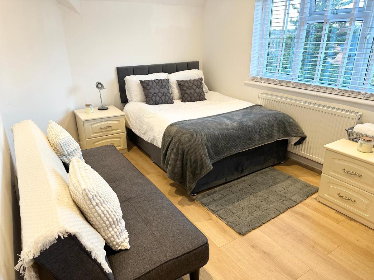 Charming 3-Bed Home Minutes From City Centre Nottingham Bagian luar foto