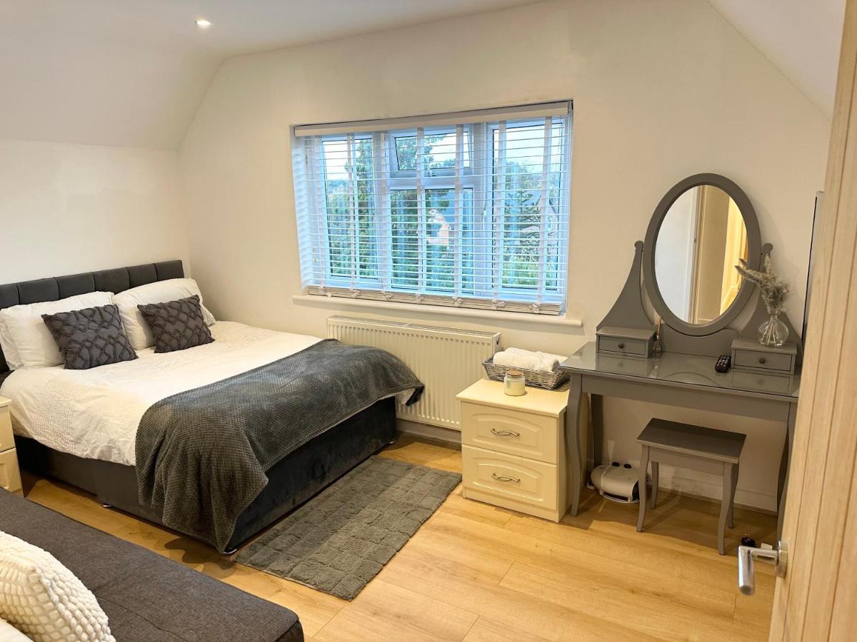 Charming 3-Bed Home Minutes From City Centre Nottingham Bagian luar foto
