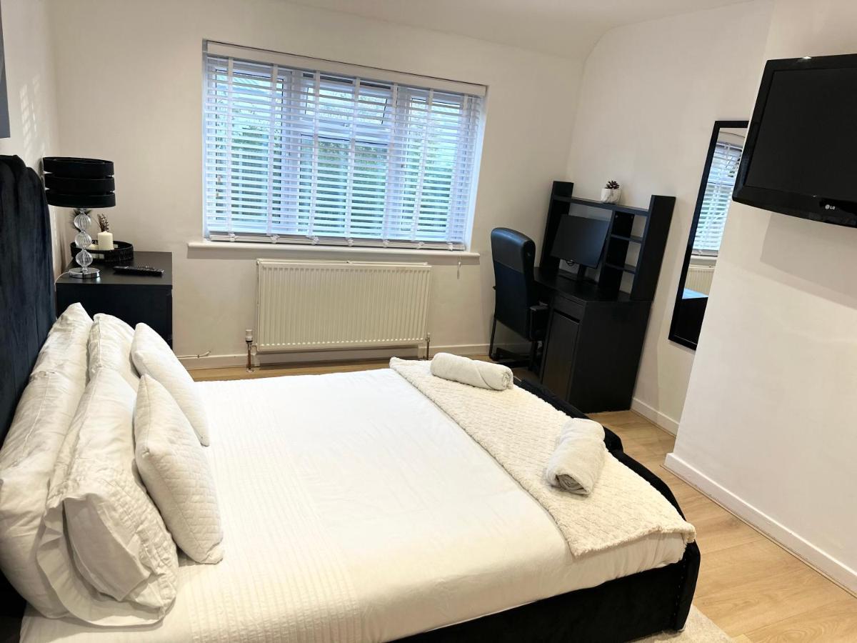 Charming 3-Bed Home Minutes From City Centre Nottingham Bagian luar foto